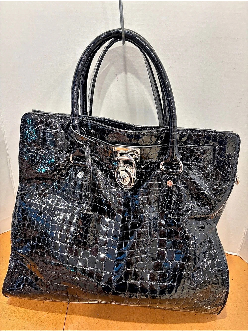 Michael Kors Hamilton Large Black Croc Embossed Patent Leather Satchel Tote new
